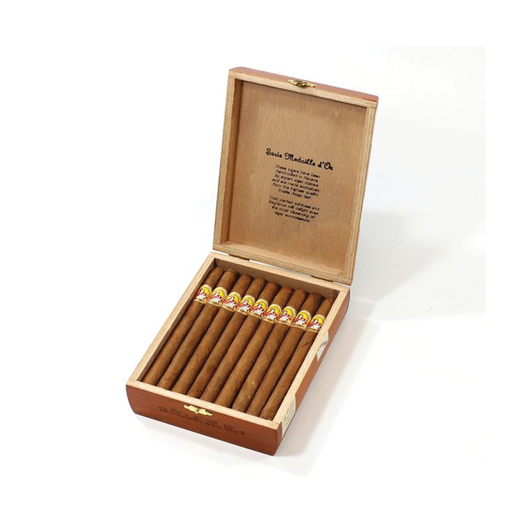 La Gloria Cubana Medaille D'Or No.4