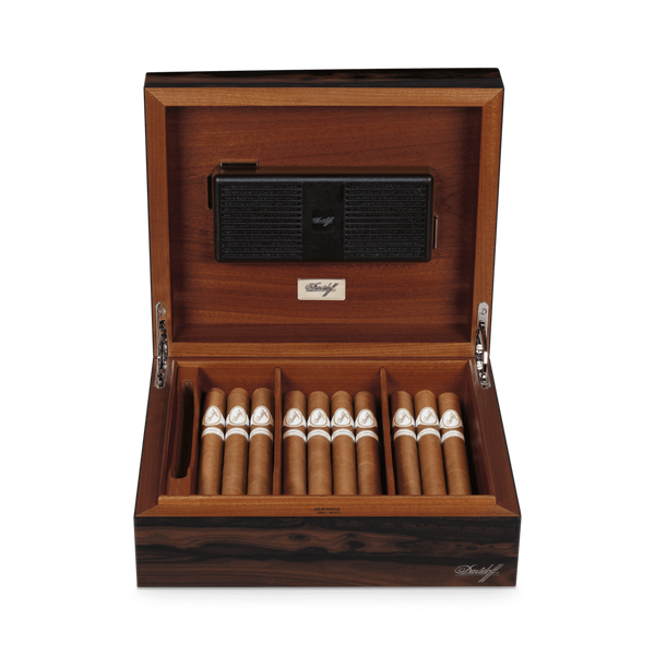 Humidors Davidoff London